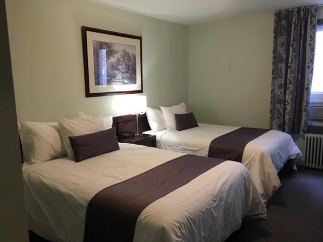 Auberge Centre Ville Saguenay Exterior photo